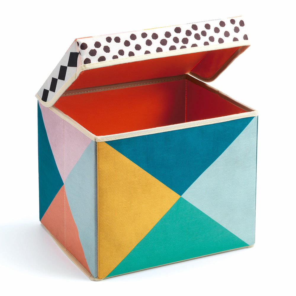 Toy storage box