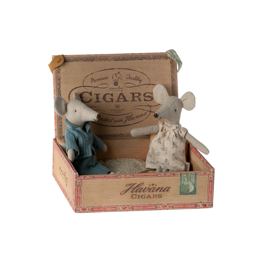 Maileg Mum & Dad Mice In A Cigar Box