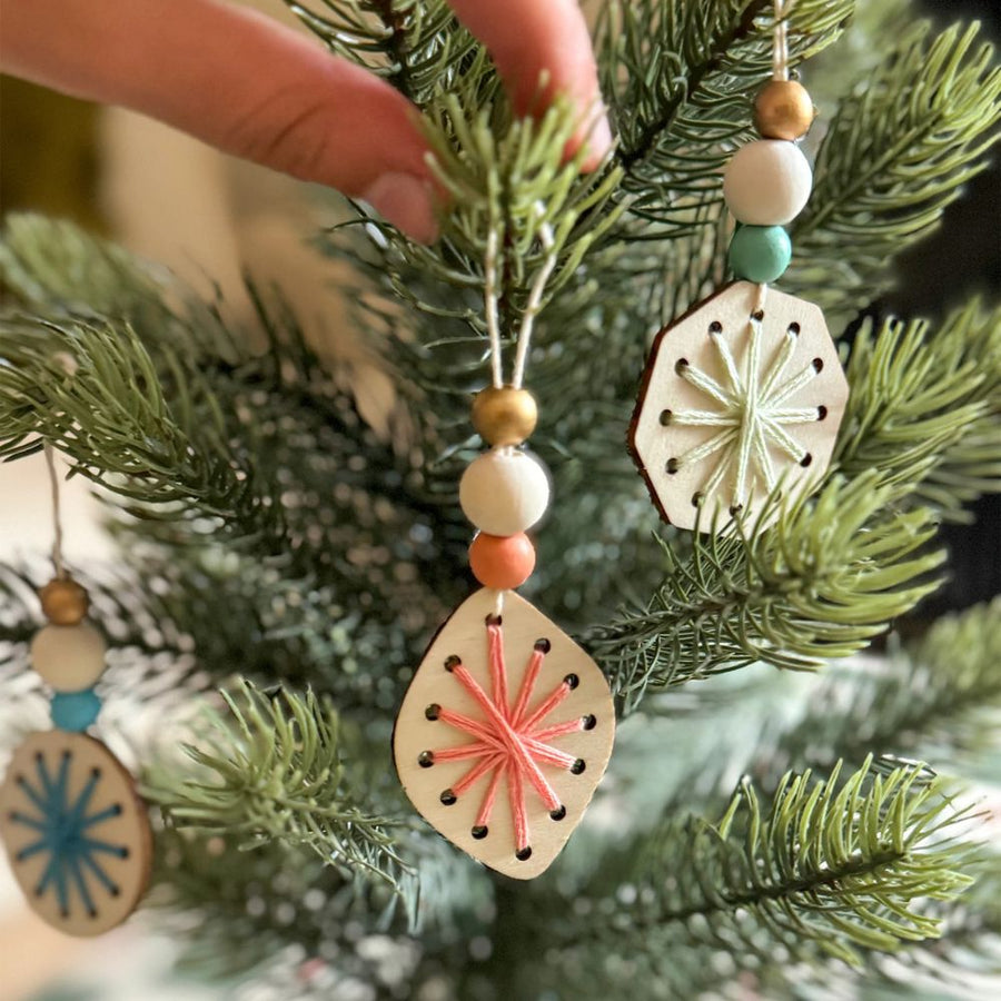 Cotton Twist Woven Snowflake Decoration Kit