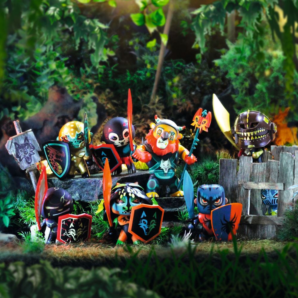 Djeco Arty Toys Spider Knight | Action Figures | Djeco Knights
