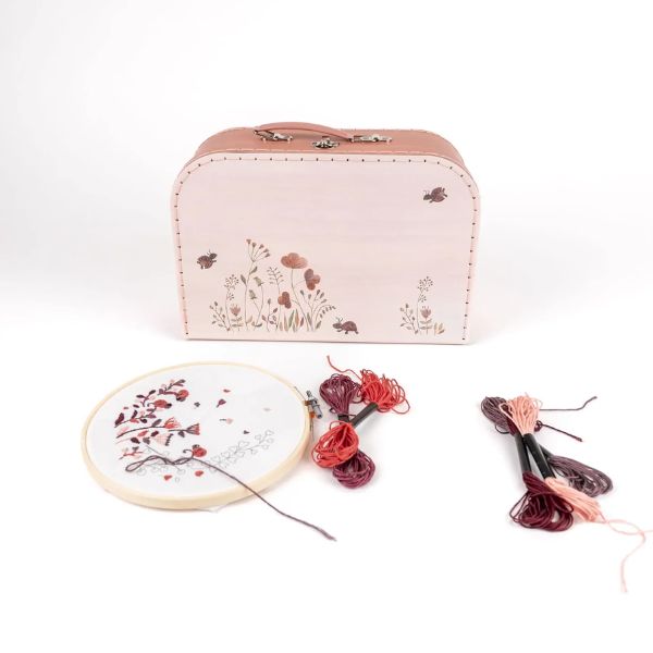 Egmont Ladybug Embroidery Kit In A Case - 630594