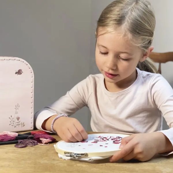 Egmont Ladybug Embroidery Kit In A Case - 630594