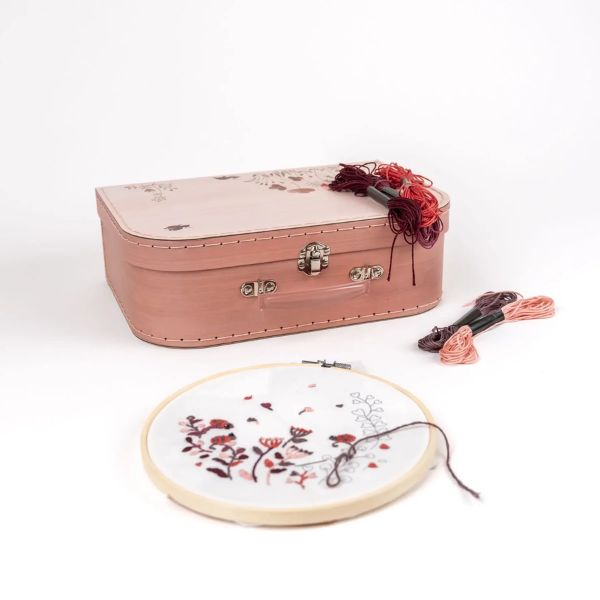 Egmont Ladybug Embroidery Kit In A Case - 630594