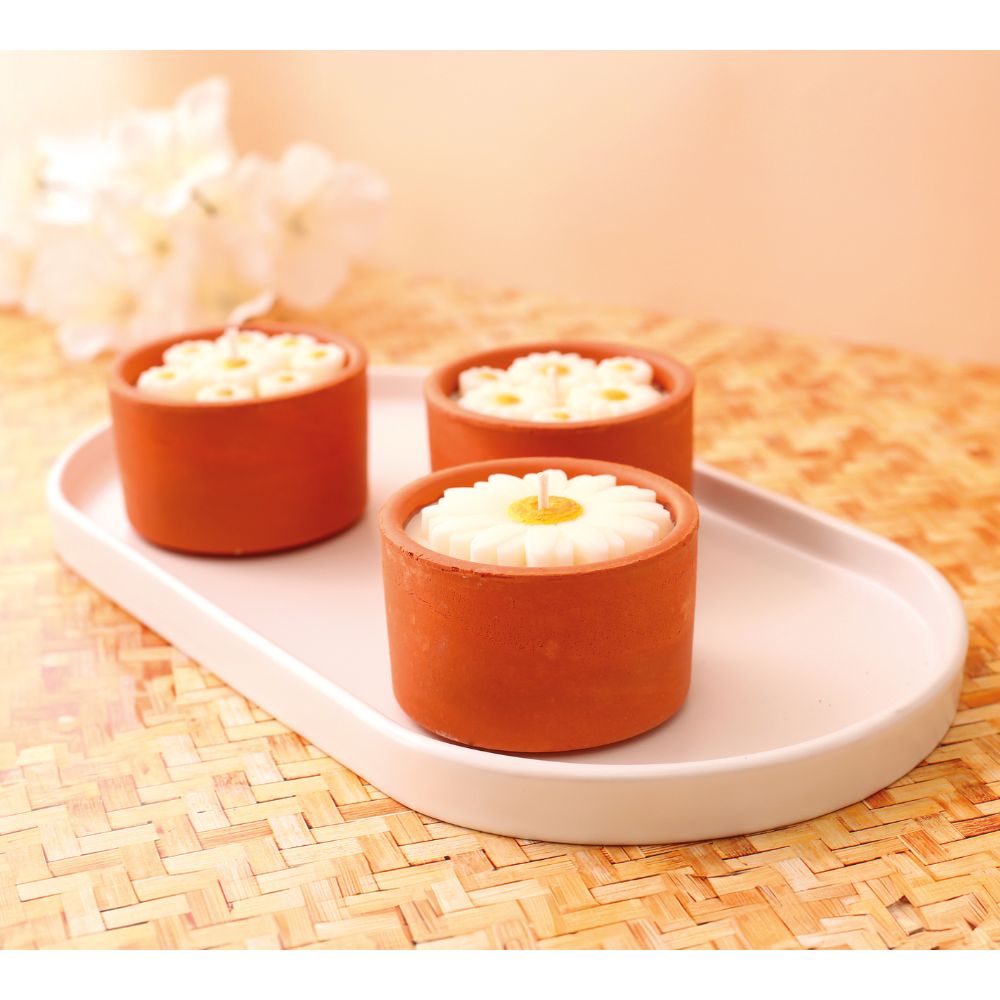 Beginners Candle Making Kit - Daisy Terracotta Pots