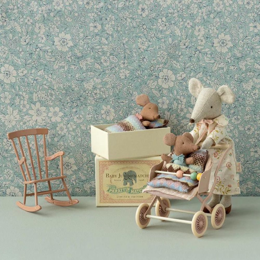 Maileg Baby Mouse, Sleepy/Wakey in Box - Girl 1000 x 1000
