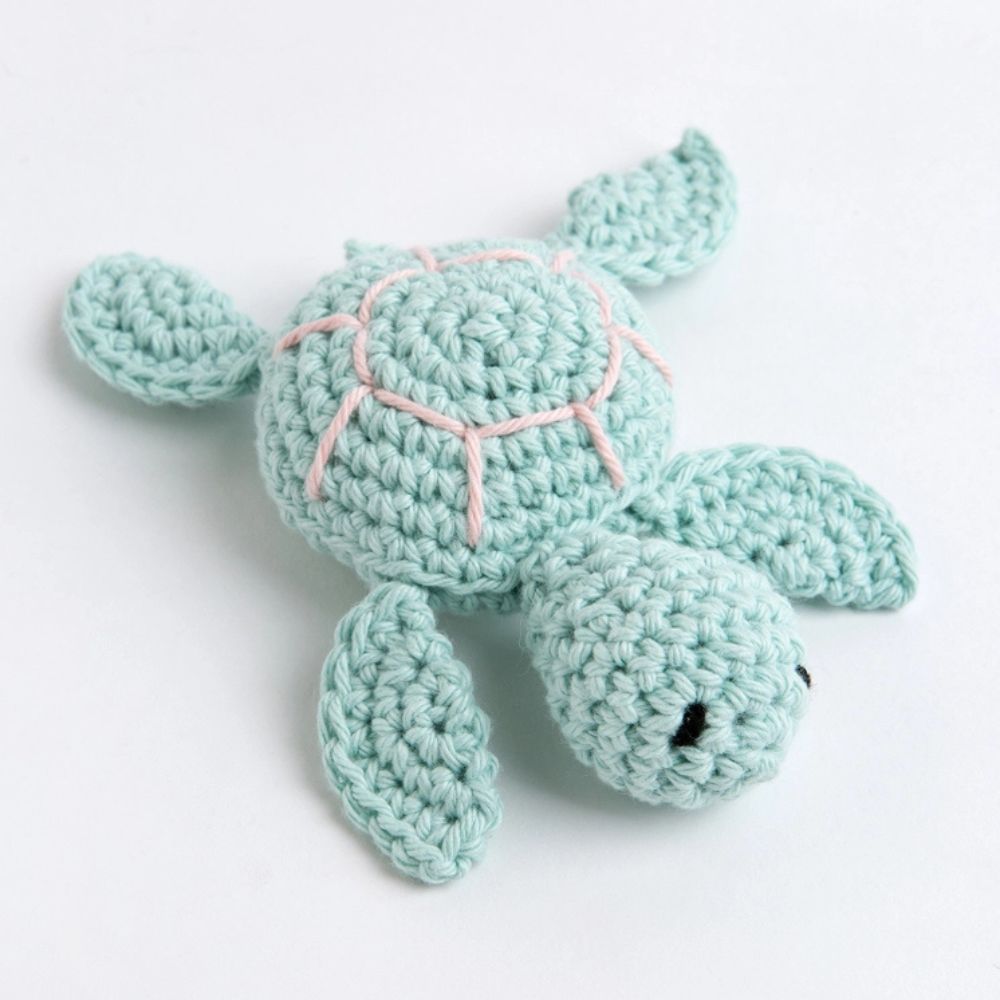 Wool Couture - My Pocket Turtle Crochet Kit