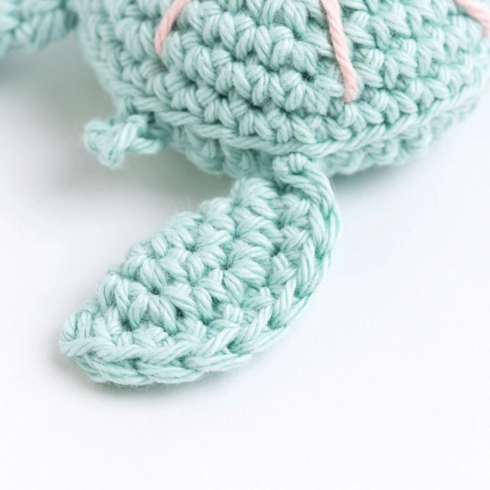 Wool Couture - My Pocket Turtle Crochet Kit