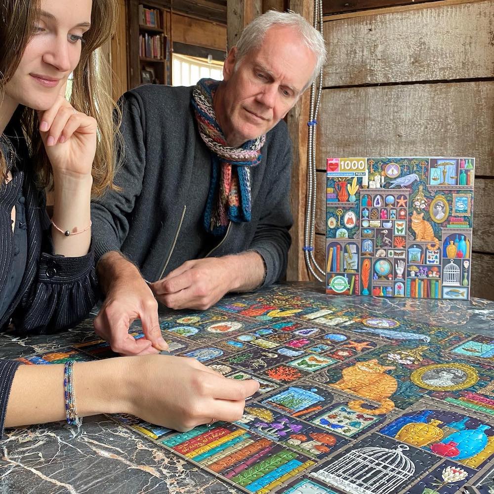 1000 piece jigsaw puzzle