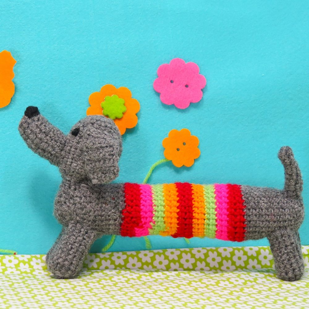crochet a sausage dog