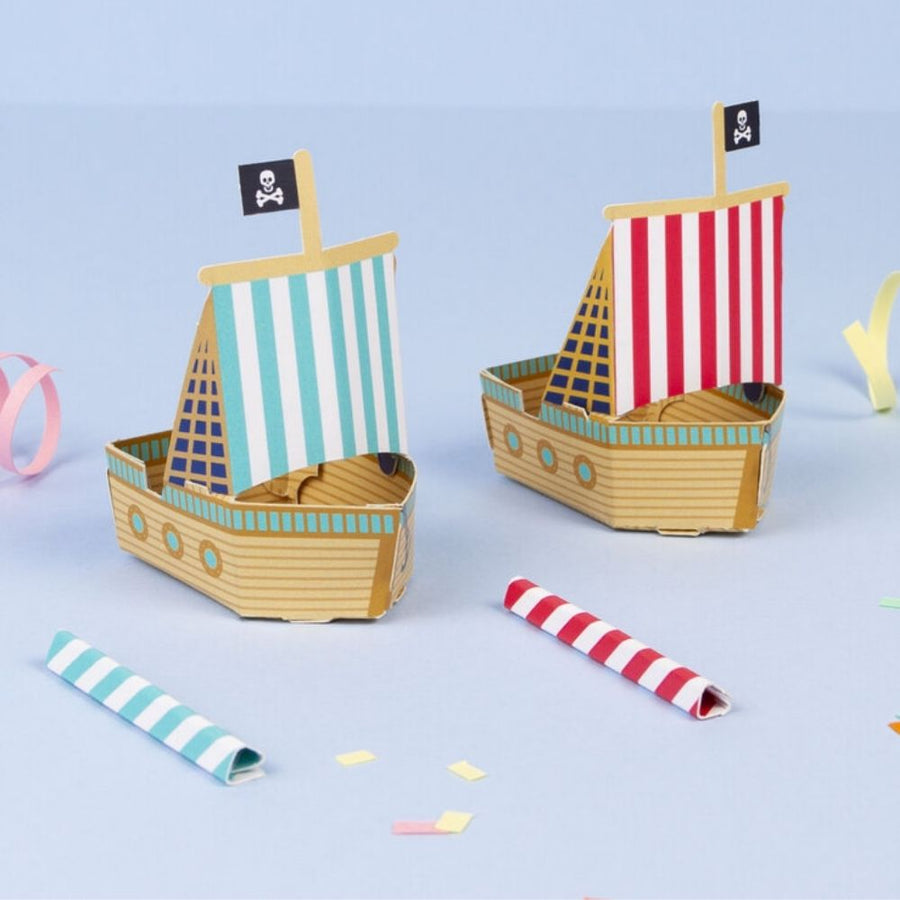Clockwork soldier pirate boats