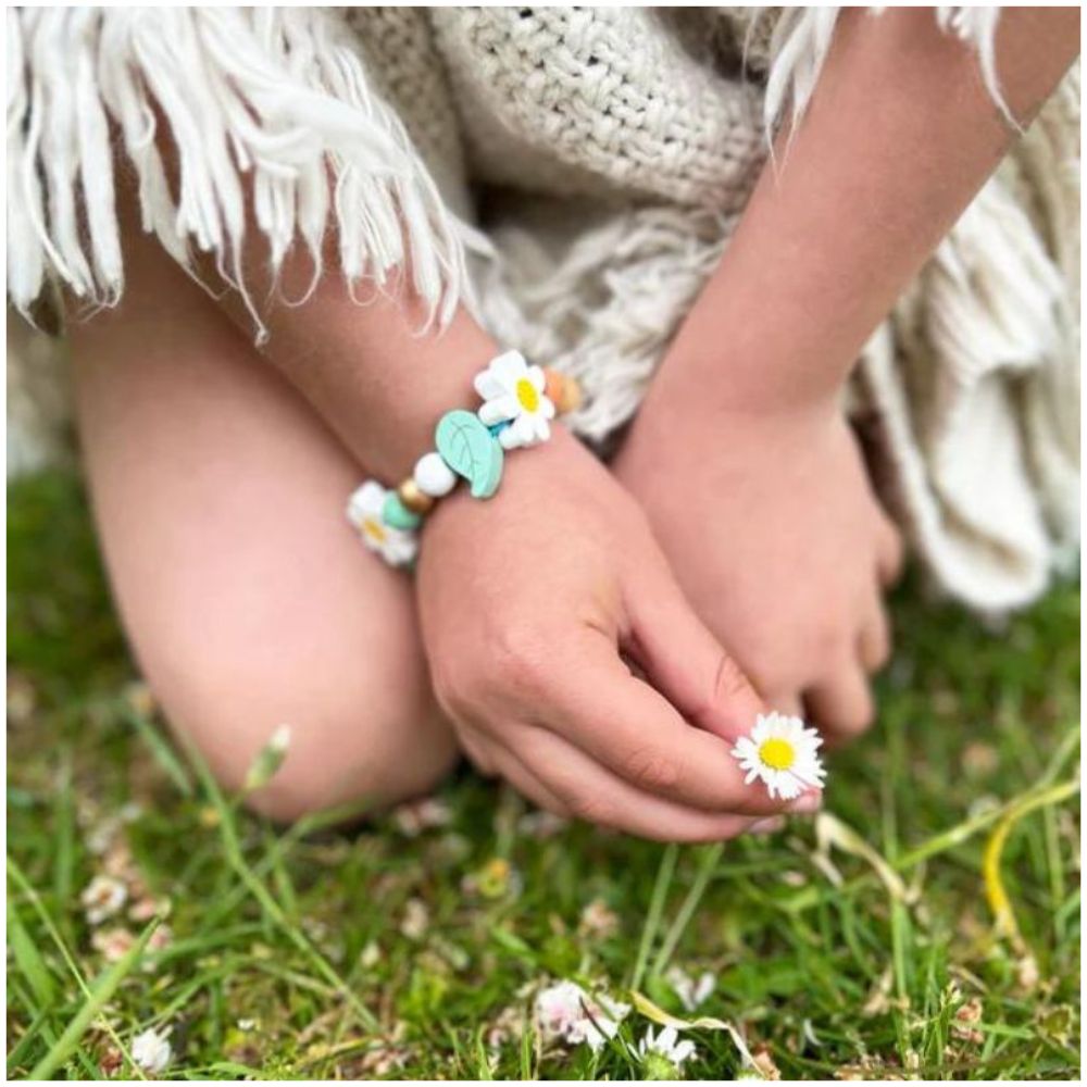 cotton twist make your own daisy chain bracelet