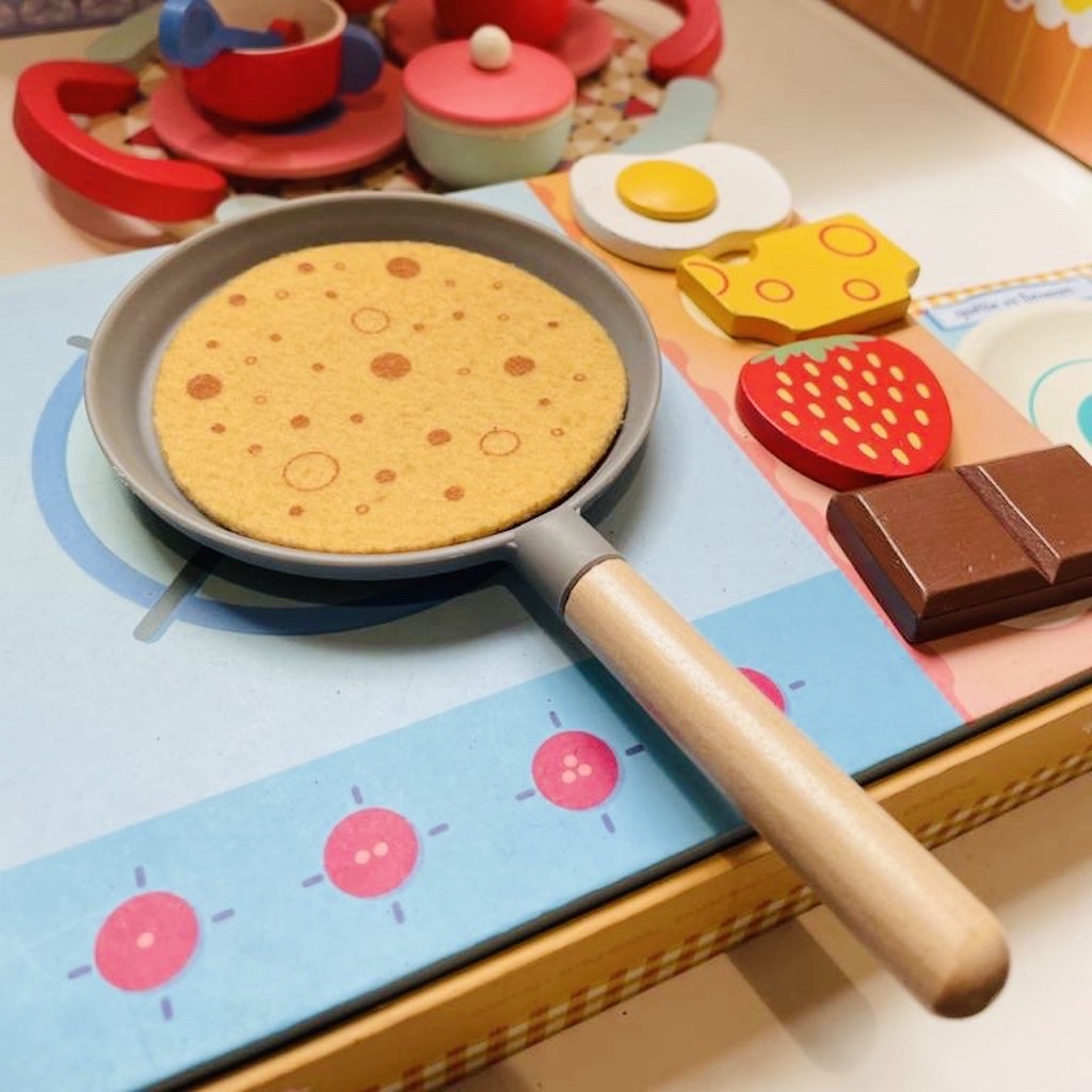 Toy pancake shop