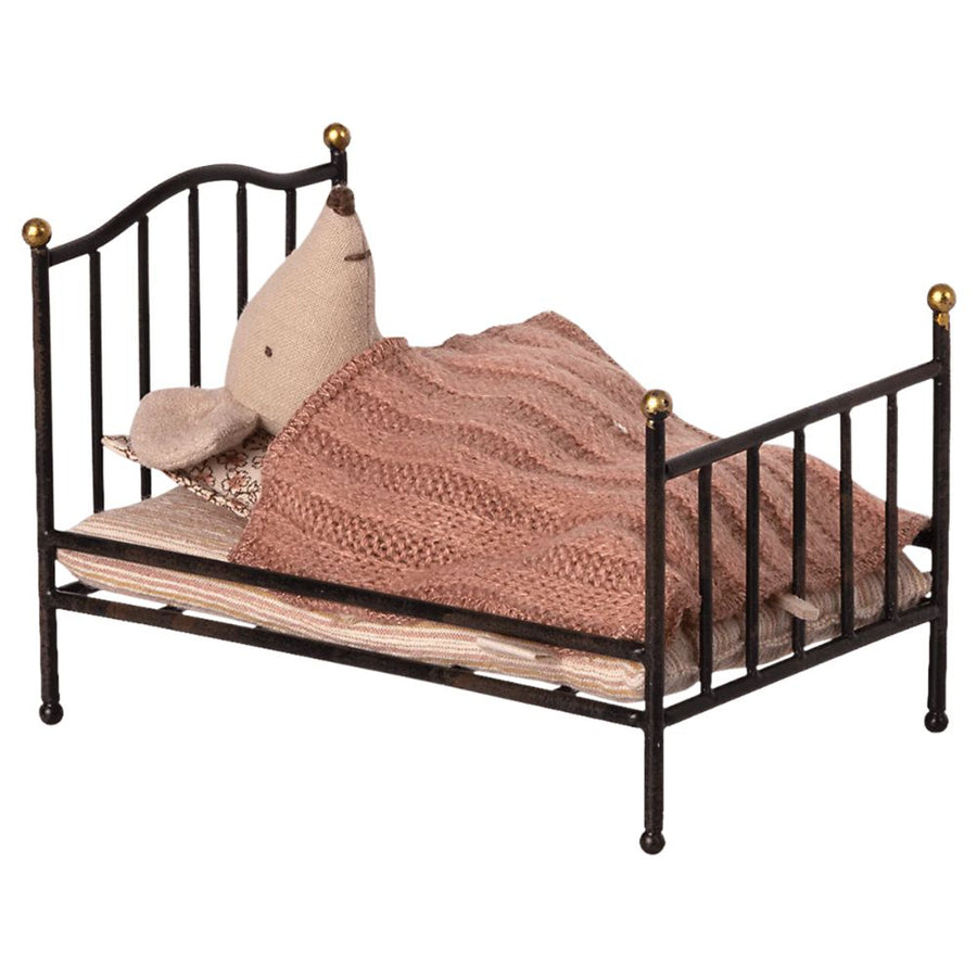 Maileg vintage bed